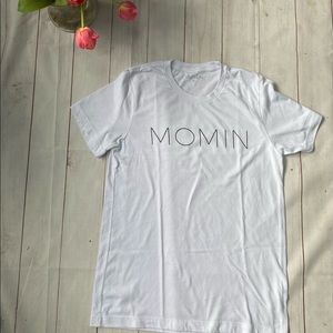 Momin White Short Sleeve Tee. Medium.